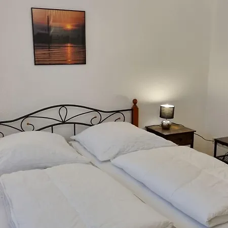Apartment Leuchtturmstrasse 3 - 56-03 Kuehlungsborn