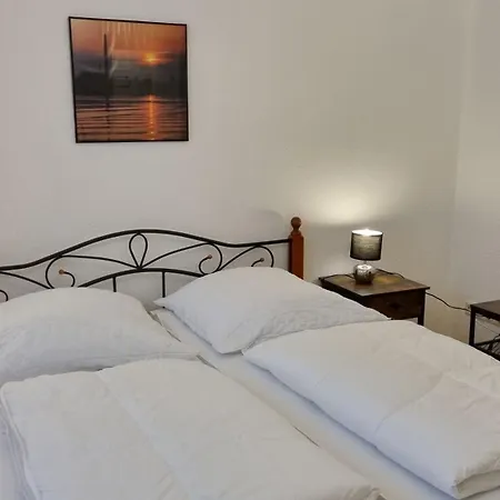 Leuchtturmstrasse 3 - 56-03 Apartman *